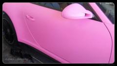 Розовая пленка для машины