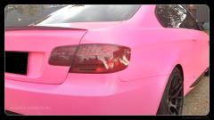 Автомобильная пленка розового цвета с матовой текстурой