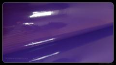 Фиолетовая глянцевая пленка для автомобиля